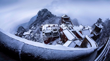 追夢足跡｜武當(dāng)：云繞仙山，雪落紫金