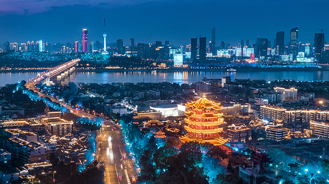 嗨，我是武漢，我是追夢(mèng)人！