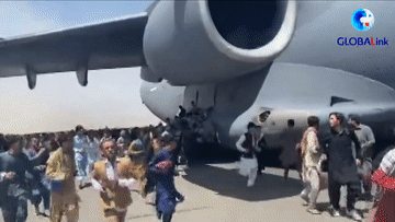 全球連線丨慘?。】Σ紶枡C(jī)場現(xiàn)場