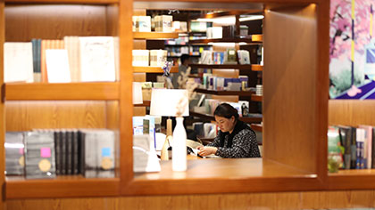 世界讀書(shū)日：多元閱讀引領(lǐng)新時(shí)代的&ldquo;書(shū)香中國(guó)&rdquo;