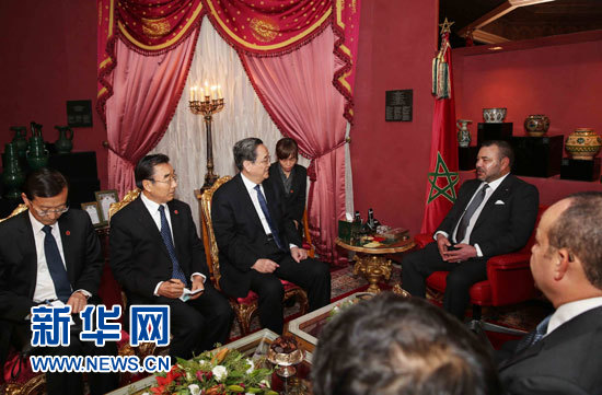 11月4日，中國全國政協(xié)主席俞正聲在非斯會見摩洛哥國王穆罕默德六世。 新華社記者 劉衛(wèi)兵 攝