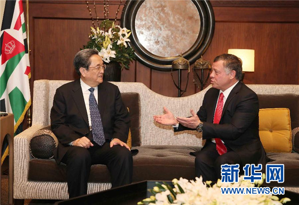 11月9日，正在約旦進(jìn)行正式友好訪問(wèn)的全國(guó)政協(xié)主席俞正聲在安曼會(huì)見約旦國(guó)王阿卜杜拉二世。 新華社記者 劉衛(wèi)兵 攝 