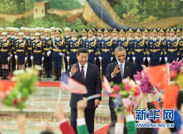 11月12日，國(guó)家主席習(xí)近平在北京人民大會(huì)堂舉行歡迎儀式，歡迎美國(guó)總統(tǒng)奧巴馬對(duì)中國(guó)進(jìn)行國(guó)事訪問。 新華社記者 黃敬文 攝