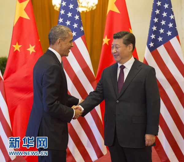 11月12日，國(guó)家主席習(xí)近平在北京人民大會(huì)堂舉行歡迎儀式，歡迎美國(guó)總統(tǒng)奧巴馬對(duì)中國(guó)進(jìn)行國(guó)事訪問。 新華社記者 李學(xué)仁 攝