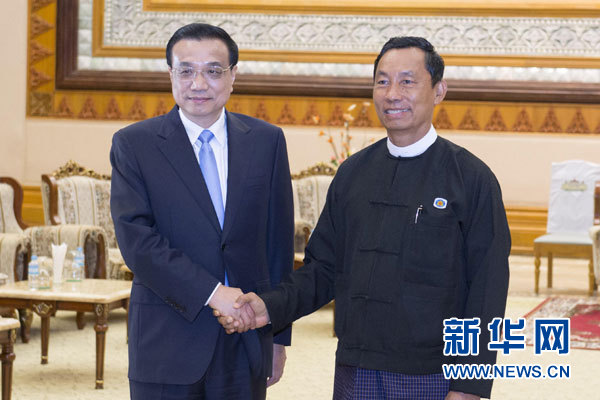 11月14日，國(guó)務(wù)院總理李克強(qiáng)在內(nèi)比都會(huì)見(jiàn)緬甸聯(lián)邦議會(huì)議長(zhǎng)兼人民院議長(zhǎng)吳瑞曼。新華社記者王曄攝