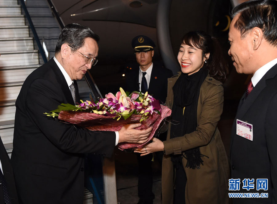 12月25日至27日，中共中央政治局常委、全國(guó)政協(xié)主席俞正聲對(duì)越南進(jìn)行正式訪問(wèn)。這是12月25日，俞正聲抵達(dá)河內(nèi)，開始對(duì)越南進(jìn)行正式訪問(wèn)。 新華社記者馬占成攝