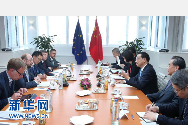當?shù)貢r間6月29日上午，國務院總理李克強在布魯塞爾會見歐洲議會議長舒爾茨。 新華社記者 龐興雷 攝