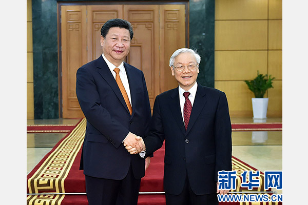 11月5日，中共中央總書(shū)記、國(guó)家主席習(xí)近平在河內(nèi)同越共中央總書(shū)記阮富仲舉行會(huì)談。 新華社記者李濤攝