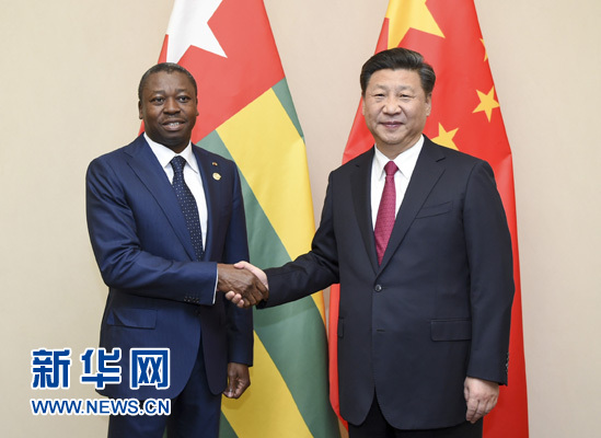 12月3日，國家主席習近平在約翰內(nèi)斯堡會見多哥總統(tǒng)福雷。新華社記者 謝環(huán)馳 攝 