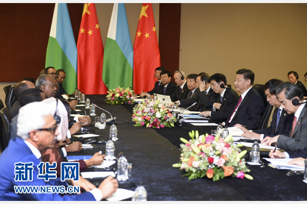 12月3日，國家主席習(xí)近平在約翰內(nèi)斯堡會(huì)見吉布提總統(tǒng)蓋萊。新華社記者 謝環(huán)馳 攝 

