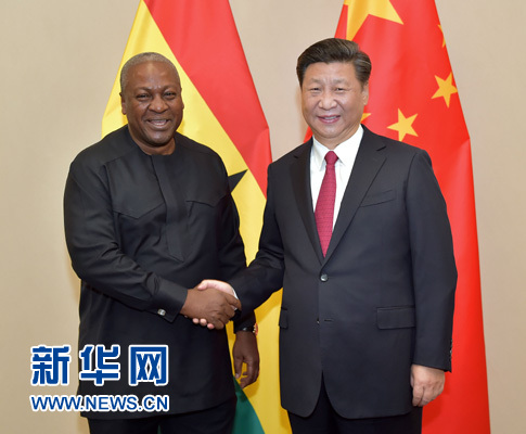 12月3日，國家主席習近平在約翰內(nèi)斯堡會見加納總統(tǒng)馬哈馬。新華社記者 李濤 攝 

