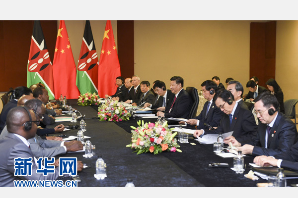 12月3日，國家主席習(xí)近平在約翰內(nèi)斯堡會見肯尼亞總統(tǒng)肯雅塔。新華社記者 謝環(huán)馳 攝