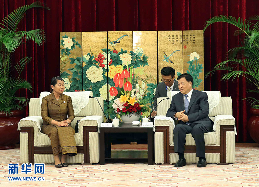 6月11日，中共中央政治局常委、中央書記處書記劉云山在福州會見來華出席金磚國家政黨、智庫和民間社會組織論壇的柬埔寨人民黨中央常委、副首相梅森安。新華社記者劉衛(wèi)兵攝