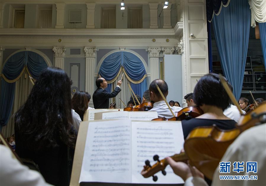 （新華全媒頭條&middot;出訪&middot;側(cè)記&middot;圖文互動(dòng)）（3）你好老朋友！開啟新時(shí)代！&mdash;&mdash;習(xí)近平主席和普京總統(tǒng)引領(lǐng)中俄全面戰(zhàn)略協(xié)作伙伴關(guān)系邁入新時(shí)代