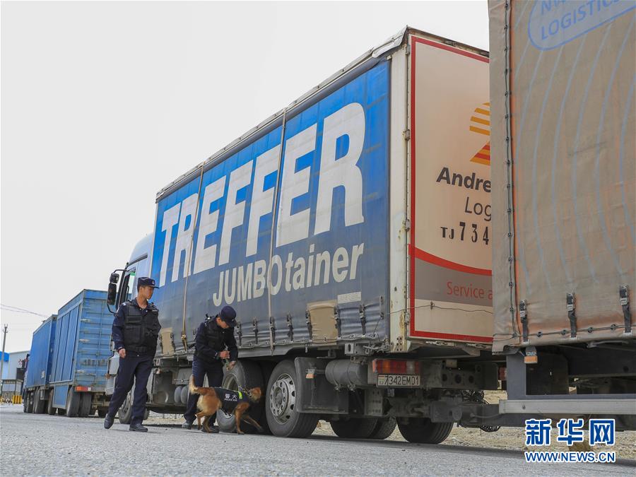 (經(jīng)濟(jì))(4)卡拉蘇口岸:中塔貿(mào)易迎“春風(fēng)”