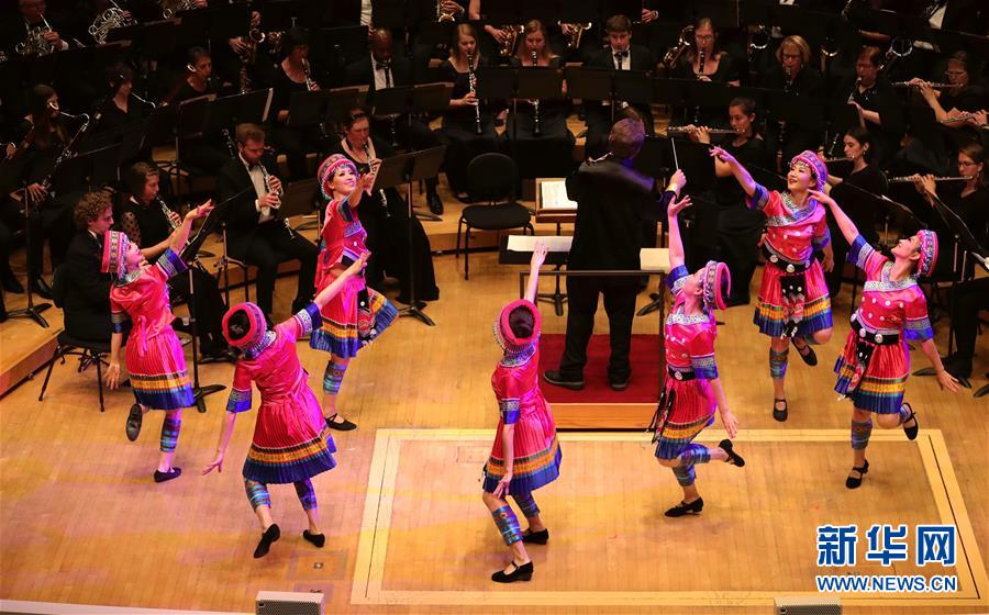 (國際)(4)第三屆“友誼地久天長”中美音樂會在美舉行