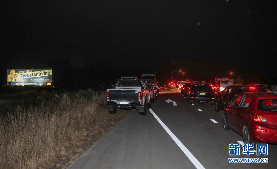 (國(guó)際)(6)澳新南威爾士州因林火進(jìn)入緊急狀態(tài)