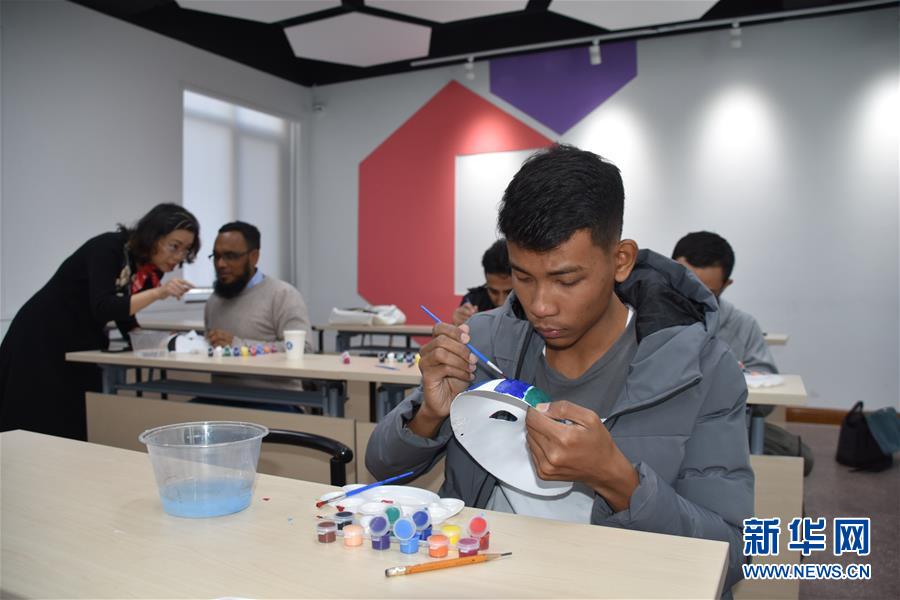 (圖文互動(dòng))(3)“異鄉(xiāng)非異客”——緬甸青年中國(guó)留學(xué)記