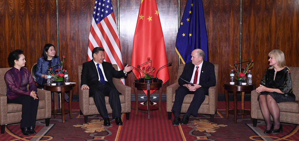 習(xí)近平會(huì)見美國阿拉斯加州州長(zhǎng)沃克