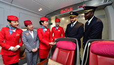 高鐵&ldquo;洋班組&rdquo;助力春運(yùn)