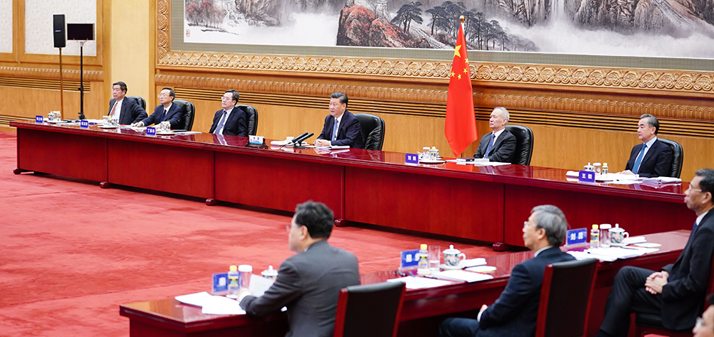 習(xí)近平出席二十國(guó)集團(tuán)領(lǐng)導(dǎo)人第十五次峰會(huì)第一階段會(huì)議并發(fā)表重要講話(huà)