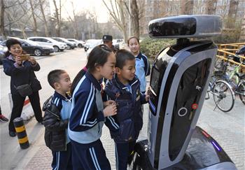 北京：&ldquo;機(jī)器人探長(zhǎng)&rdquo;落戶社區(qū)